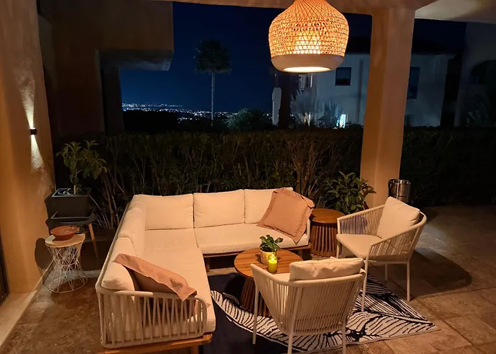 Benahavis Holidays إِستيبونا