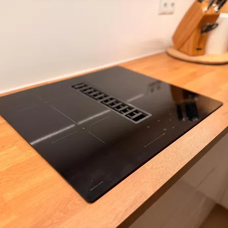 Benahavis Holidays * 埃斯特波纳