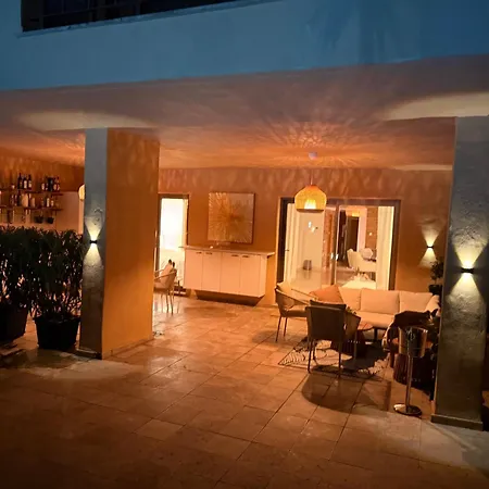 Benahavis Holidays Daire Estepona