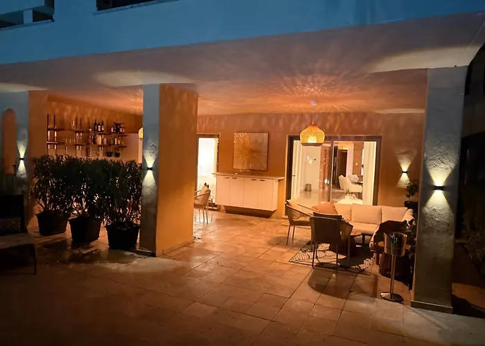 Benahavis Holidays Appartement Estepona