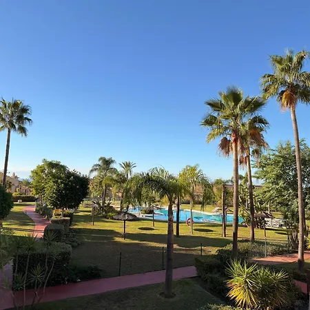 Benahavis Holidays Апартаменты