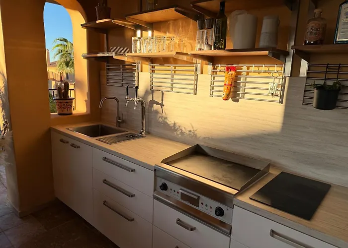 Benahavis Holidays Апартаменты