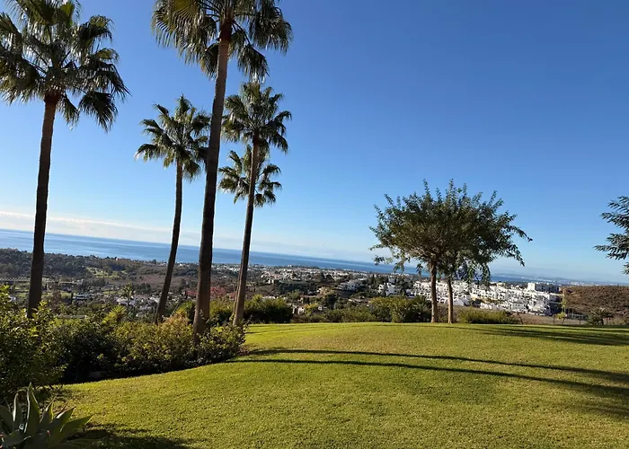 Апартаменты Benahavis Holidays Эстепона